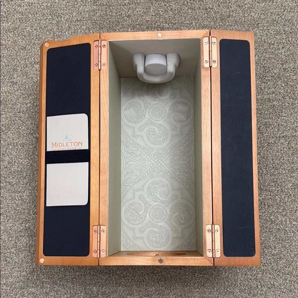 Midleton Whiskey Wooden Box 2018